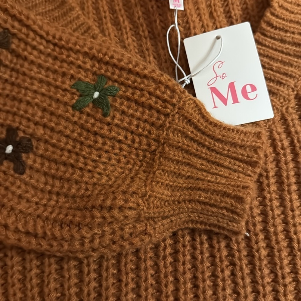 NWT Rust Cable Knit V Neck Floral Embroidered Bubble Sleeve Size Medium - Picture 16 of 16